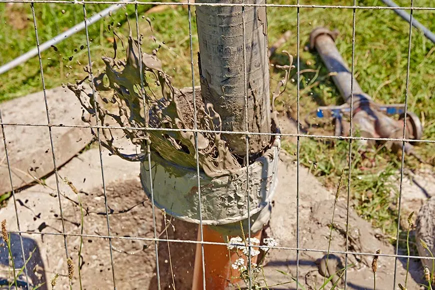 Mieszanka wypełniająca Grunton wylewana z betonomieszarki